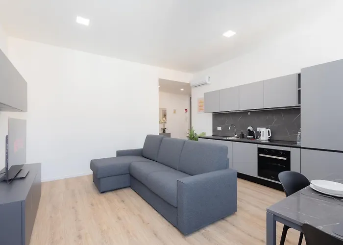 Fontana House *